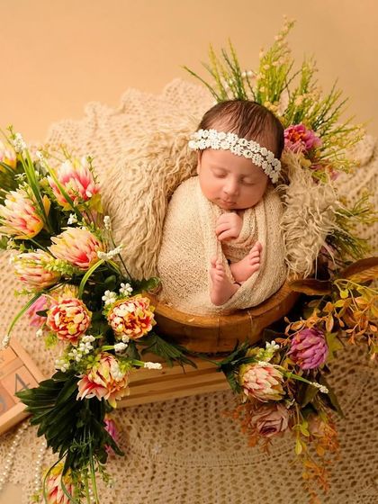 Classic Newborn Portraits photo 15