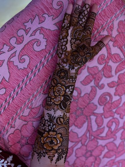 Z4 Studios - Special Occasion Henna My Signature Florals (The 'Floral Queen') photo 27