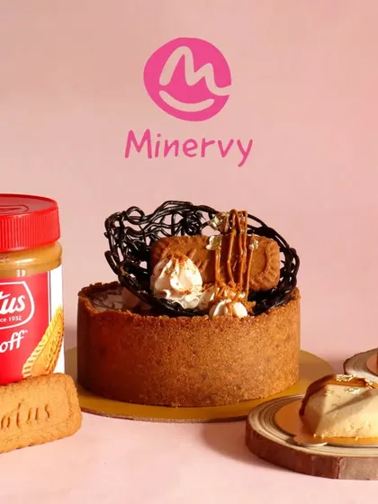 My Biscoff Cheesecake is a huge crowd-pleaser. This photo shows the full cake next to the mini heart-shaped versions, along with the key ingredients. It's a great option for birthdays or just when you want to treat yourself.