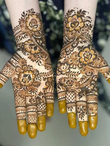 One of my favorite designs, this one uses negative space to highlight the floral and paisley patterns. The balance between filled and open areas gives it a really dynamic look.