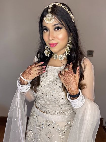 Glamorous Party & Reception Looks photo 50