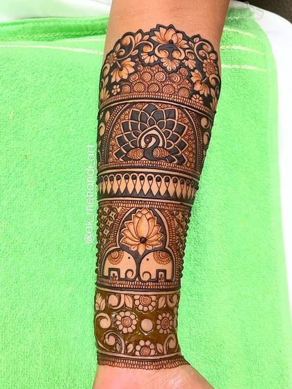 Abhishek Kumar - Bridal Mehndi Signature Patterns: Jaal, Lotus & 3D Effects photo 43