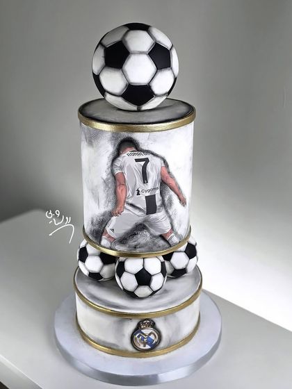 Cakenest - Online Baking & Business School Fun Themed & Character Cakes photo 33