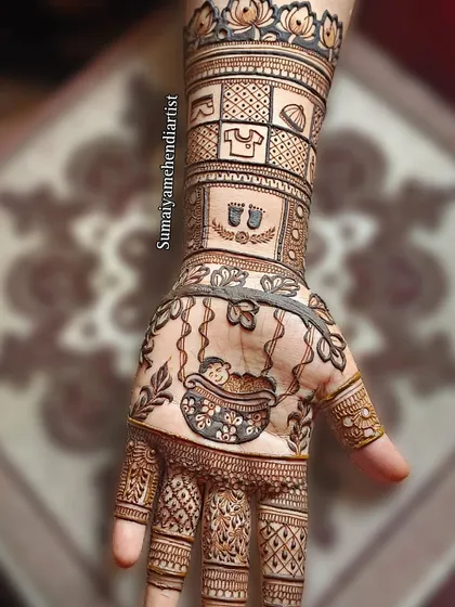 Mehendi for a baby shower is such a joy. I can create custom designs with cute motifs like baby feet, cradles, or little toys to help you celebrate the upcoming arrival of your little one.