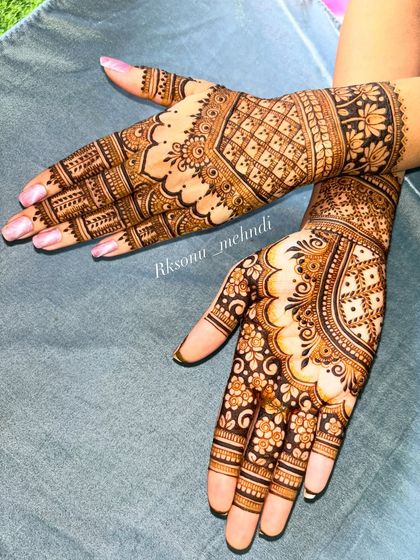 Sonu - Bridal & Wedding Mehndi Intricate Bridal Designs photo 4