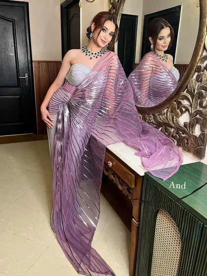 A creative shot using a mirror to capture the full effect of this stunning look.