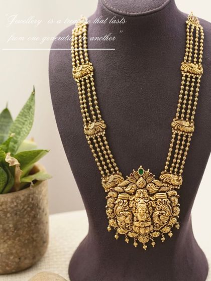 Zoya Joy - Personal & Celebrity Styling Commercial & Campaign Styling photo 3