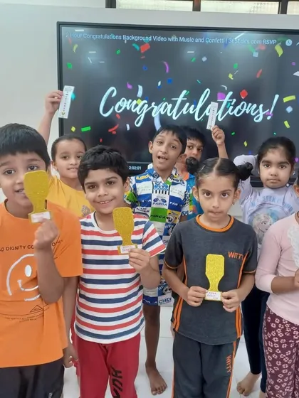 Here are the winners of our Grade 1 team competition, proudly holding their golden bookmark trophies! These activities encourage cooperation, leadership, and respect among our youngest learners.