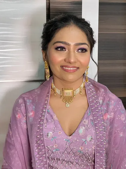 Looking like a dream in lavender. This soft glam look is perfect for a modern, elegant style.