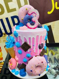 Individual Desserts & Pastries