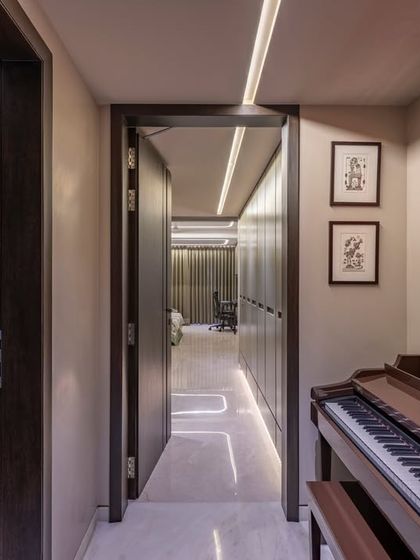 Grand Living & Dining Spaces photo 11