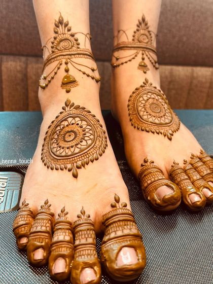 3D Henna Touch - Festive & Occasional Mehndi Elegant Feet Mehndi photo 4