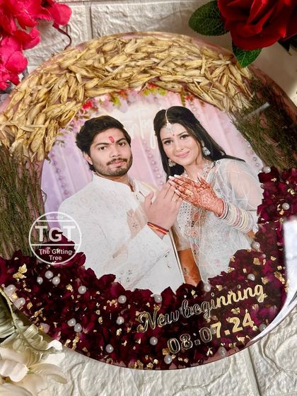 Varmala & Floral Preservation Frames photo 23