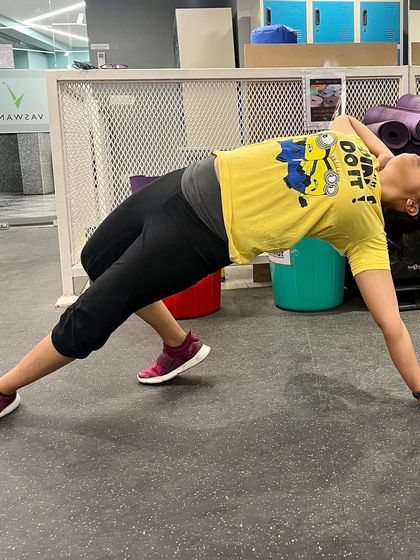 YogaByShi - Yoga & Fitness Instruction Stretches for Flexibility & Relief photo 3