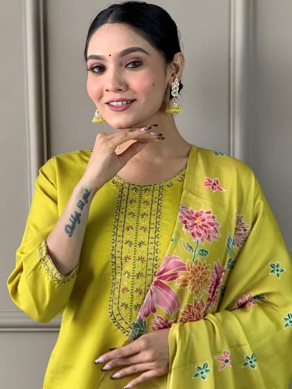 This lemon viscose chanderi kurta is so fresh and vibrant. The heavy thread embroidery and printed dupatta make it a cheerful addition to your ethnic wardrobe.