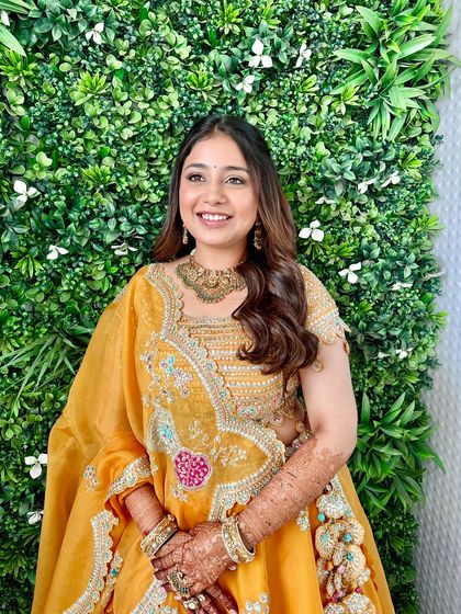 Vibrant Mehendi & Haldi Styles photo 23