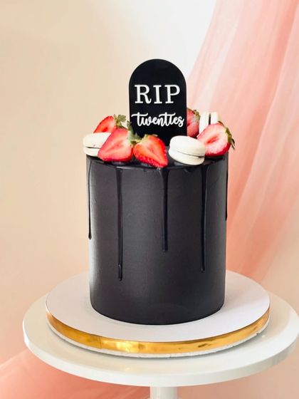 Butter - Custom Themed & Sculptural Cakes For the Grown-Ups: Hobbies & Jokes photo 9