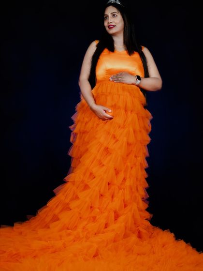 Dee Yashaswini - Occasion Wear Rentals Maternity Photoshoot Outfits photo 17