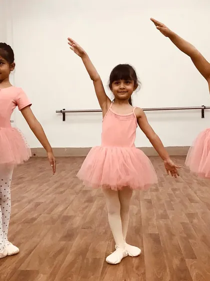 Our students radiate poise and confidence. We focus on developing grace and proper ballet form from the very first lesson, all while ensuring the children have a wonderful time.