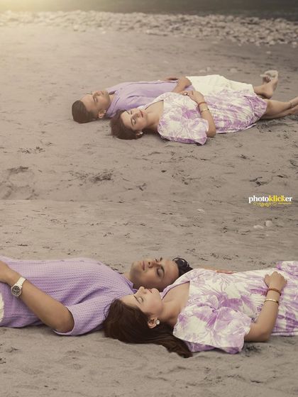 Photoklicker - Pre-Wedding & Couple Photoshoots Album & Collage Designs photo 26