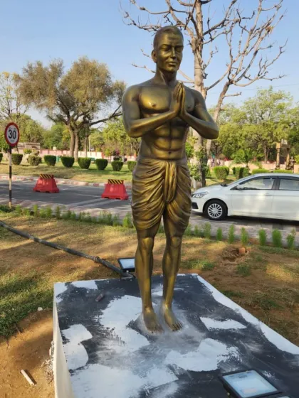 ArtHerwa - Custom Sculpture & Monument Fabrication Life-Size Figurative Sculptures photo 11