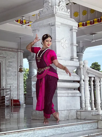 Another pose from an impromptu photo session at a temple in Uttarakhand. Sharing these moments from my travels gives a glimpse into the life of a touring artist and the beautiful places dance takes me.