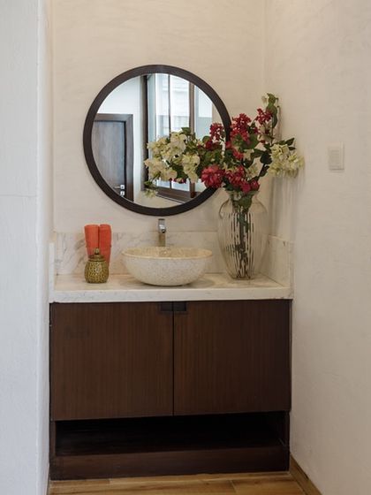 Elegant Bathroom Redesigns photo 4