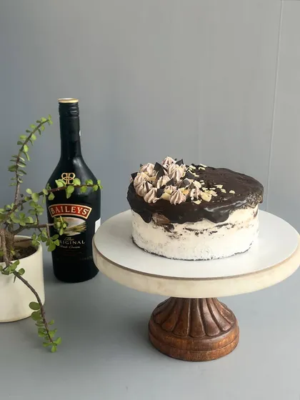 For a grown-up treat, my Bailey's Irish Cream cake is the perfect indulgence. I soak a rich chocolate sponge in smooth Bailey's, wrap it in silky ganache, and crown it with clouds of whipped cream for a touch of Irish magic.