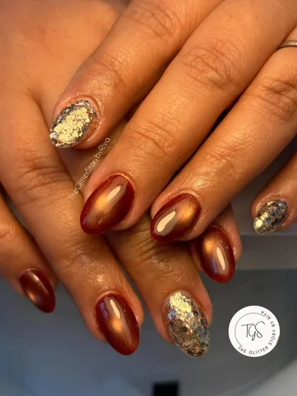A full view of the copper and silver glitter combination. The warm copper and cool silver create a striking and unexpected contrast.