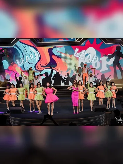 The lead performers take center stage during the WOW Awards anthem. We ensure that every performance has focal points and highlights that draw the audience's eye and tell a story.