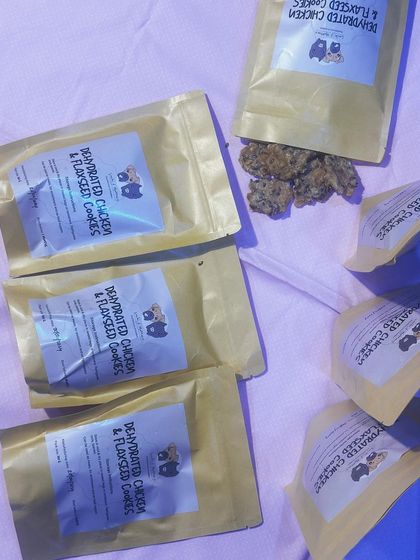 Small batches mean fresh treats. Here are our Dehydrated Chicken & Flaxseed Cookies, packed and ready for delivery. They are a healthy, high value reward for any dog.