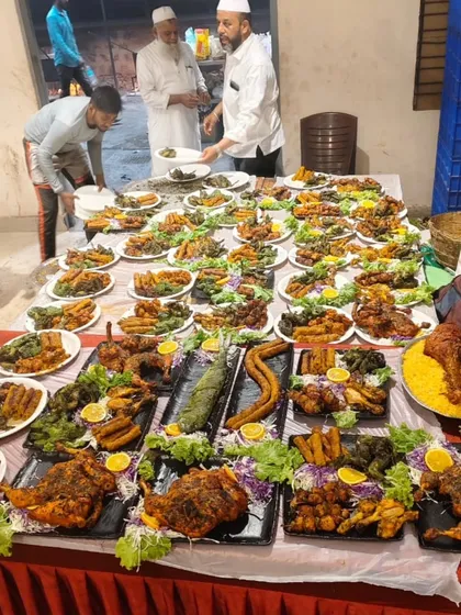 A feast for the eyes and the palate. This is just a glimpse of the abundant starter platters we prepare, featuring a wide variety of kebabs, tikkas, and fried delicacies to kickstart your celebration.