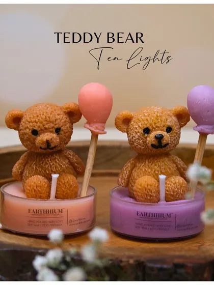 These Teddy Bear tea lights, complete with tiny balloons, are perfect for a child's room or a baby shower celebration.