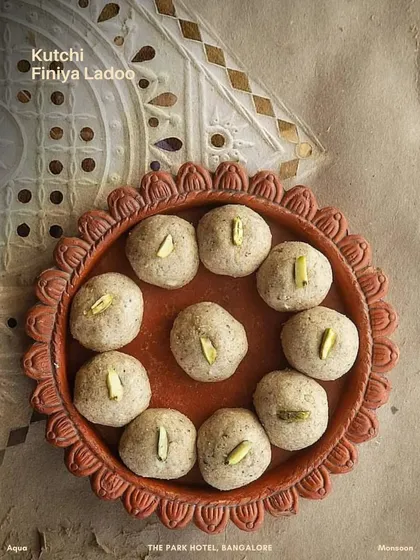 Kutchi Finiya Ladoo, a traditional sweet from the Kutch region, beautifully presented during our pop-up.