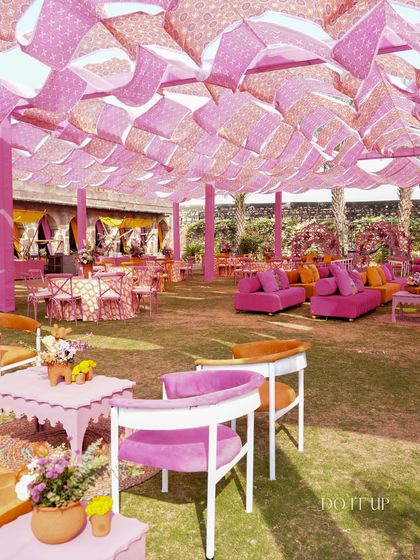 Elegant Seating & Tablescapes photo 10