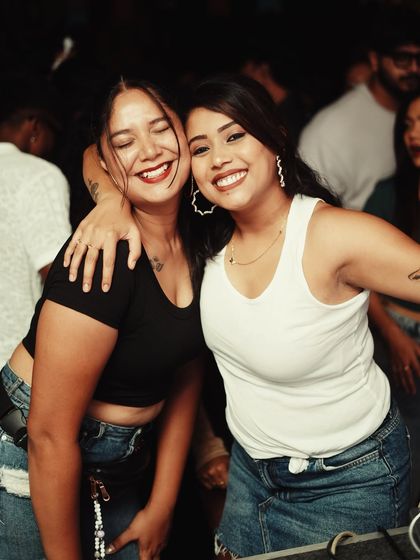 Ivan Nilkon - Live DJ Services The Vibe: It's All About The Crowd photo 59