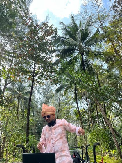 Shine HVK - DJ for Private & Corporate Events Behind The Decks photo 69