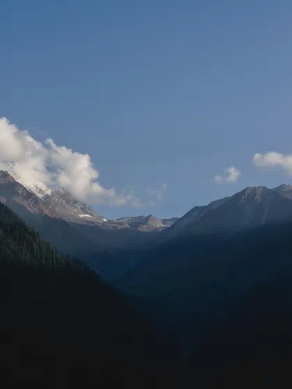 looking out over a vast mountain valley. this sense of scale and openness is something i try to bring into my designs, creating interfaces that feel expansive.