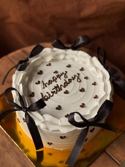 Elegant Designs: Flowers, Bows & Minimalism photo 9