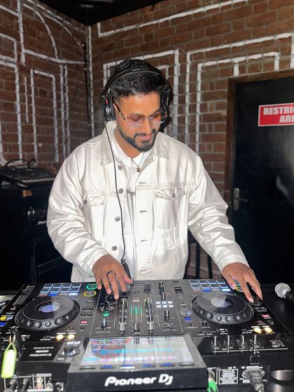 DJ Bose - Private Event DJ Behind the Decks photo 9