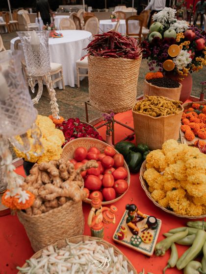 A wider view of the spice cart, showcasing the abundance of fresh, local produce like ginger, tomatoes, and chilies. This not only looks incredible but also celebrates the local flavors of the region.