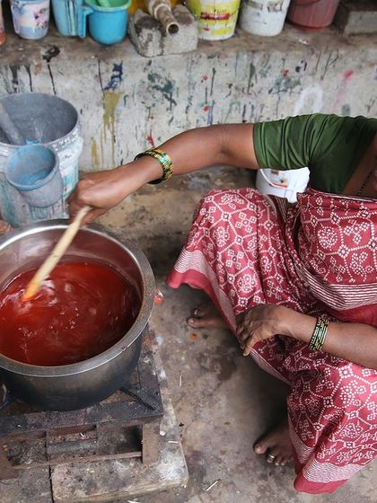 We had an incredible week hosting the artists from Bábbarra Women's Centre. We learned so much from each other, sharing techniques in printing and dyeing, and creating beautiful textiles together.