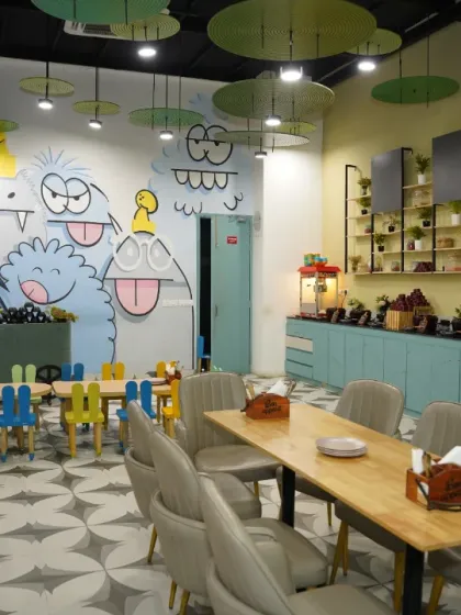 While the kids play, parents can relax and recharge in our colorful and comfortable cafe. It's the perfect spot to enjoy a coffee and watch the fun from a distance.