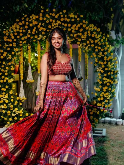 Vcreate Capture - Wedding Photography Haldi Ceremonies: Vibrant & Joyful Moments photo 8