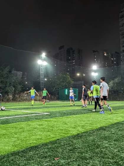 A night session in full swing, with players working on game scenarios and positioning.