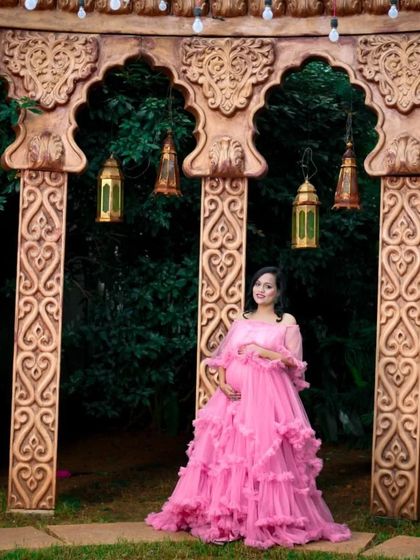 Book My Gown - Professional Makeup & Hair Services Maternity Photoshoot Packages photo 6