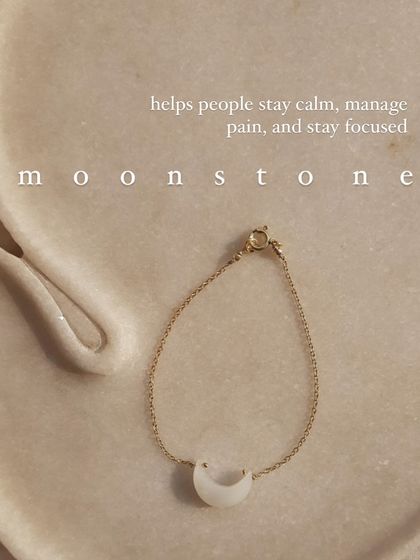 Find your calm with my White Moonstone Luna bracelet. This delicate piece is an everyday reminder to slow down, breathe, and flow with grace.