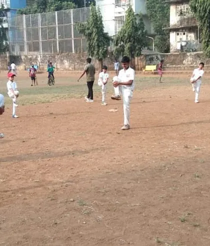 A morning fitness session on the field. We start with dynamic stretches to prepare the body for the intense training ahead.