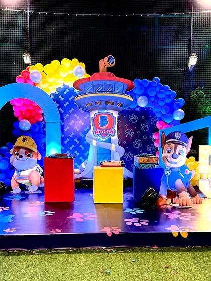 No job is too big, no pup is too small for this Paw Patrol party. The stage is set up like the Lookout Tower, with 3D figures of Chase, Marshall, Skye, and the whole gang ready for action.