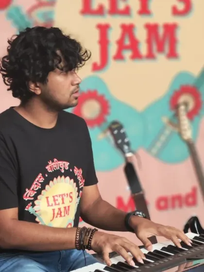 From banjo to keyboard, our musicians can do it all. We ensure a rich and full sound for all your favorite Bollywood tracks.